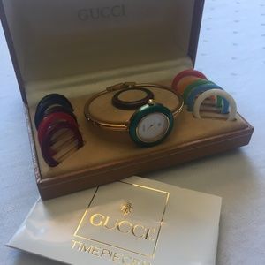 Gucci ~ Vintage Watch - Interchangeable Bezels